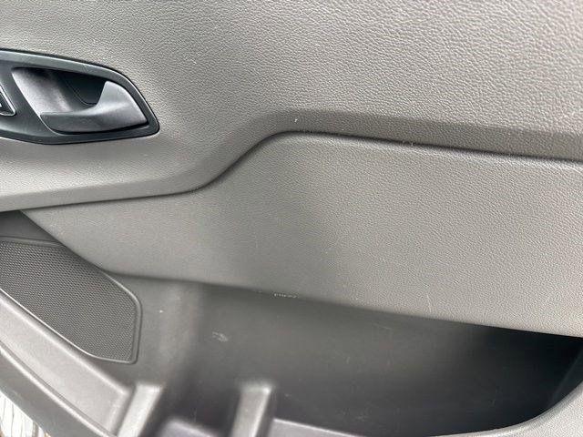 Ford Transit Passenger Wagon  2023