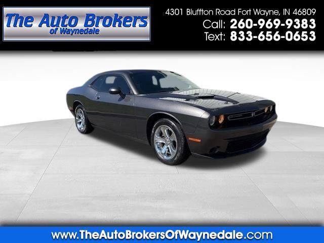 2016 Dodge Challenger SXT