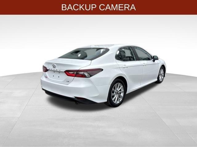 Toyota Camry  2023