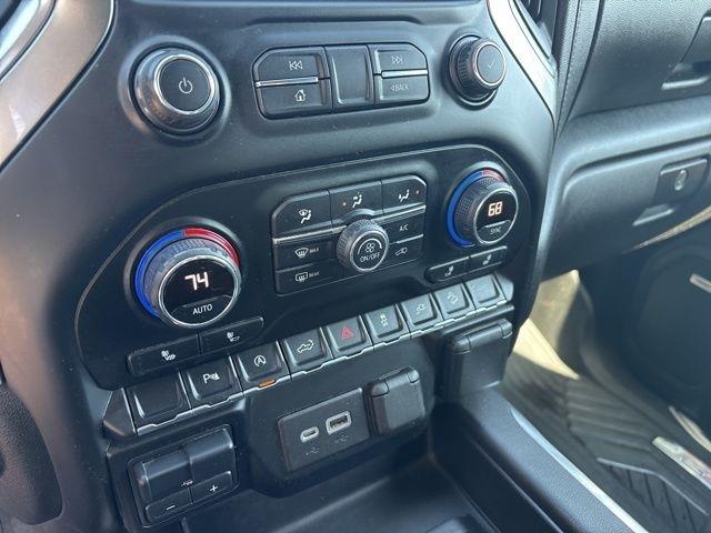 Chevrolet Silverado 1500  2021