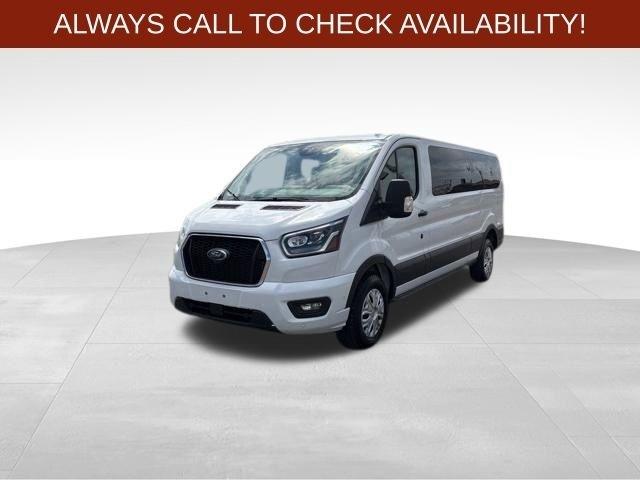 Ford Transit Passenger Wagon  2023