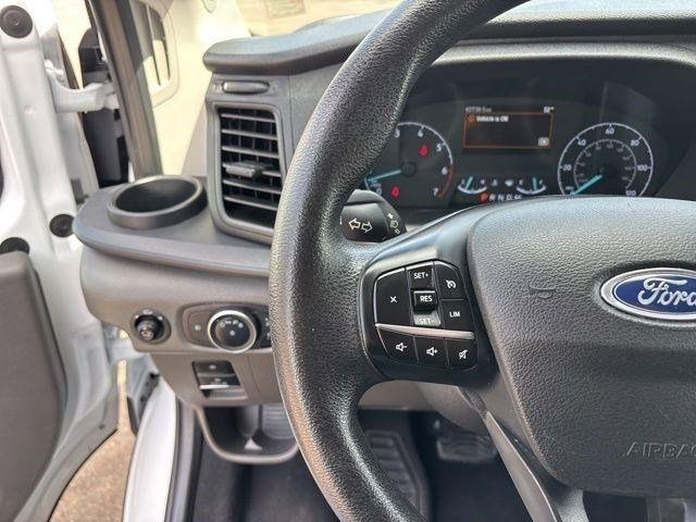 Ford Transit Passenger Wagon  2023