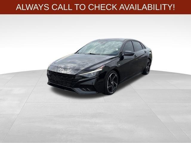 Hyundai Elantra  2022