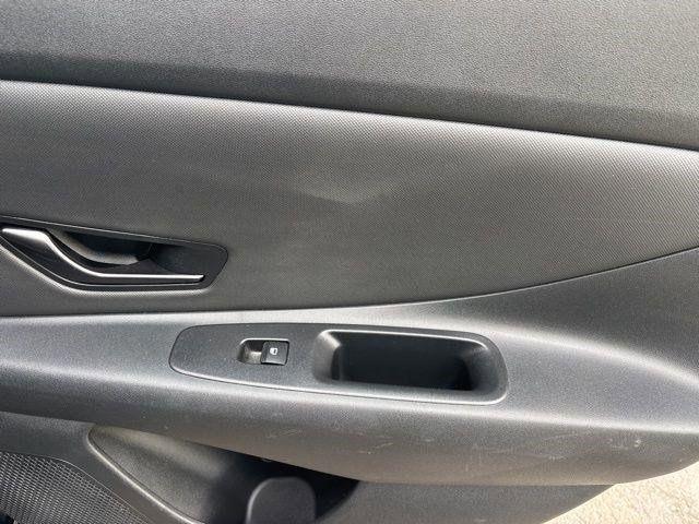 Hyundai Elantra  2022