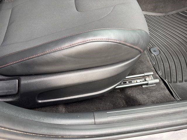 Hyundai Elantra  2022