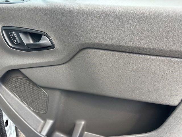 Ford Transit Passenger Wagon  2024