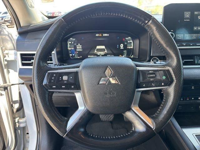 Mitsubishi Outlander  2023