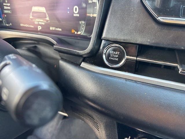 Mitsubishi Outlander  2023