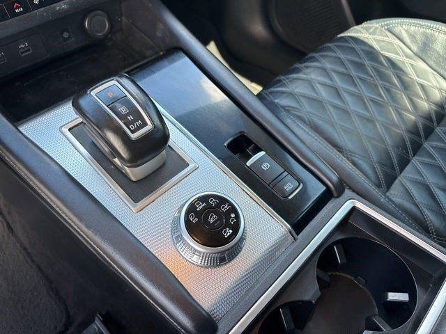 Mitsubishi Outlander  2023