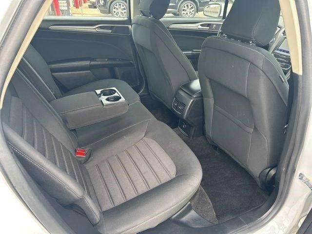 Ford Fusion Hybrid  2020