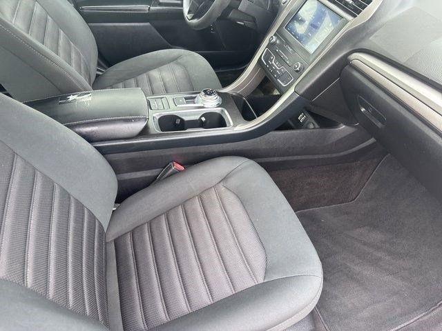 Ford Fusion Hybrid  2019