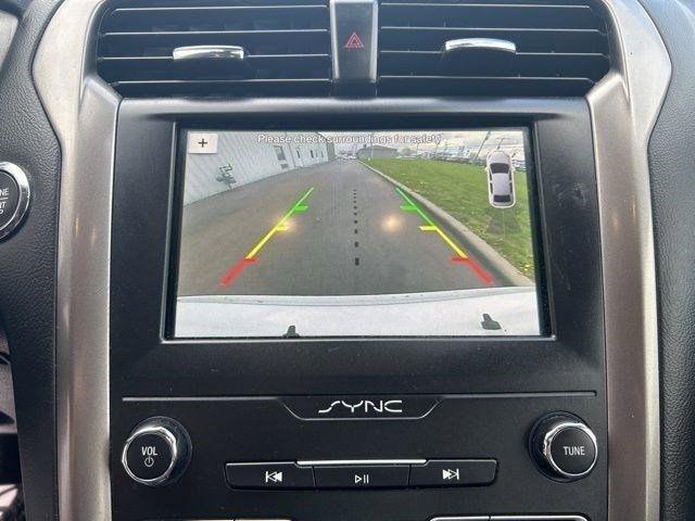 Ford Fusion Hybrid  2019