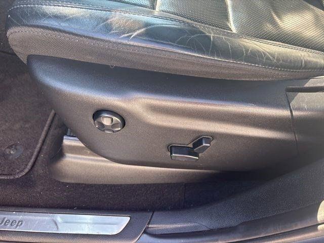 Jeep Grand Cherokee  2021