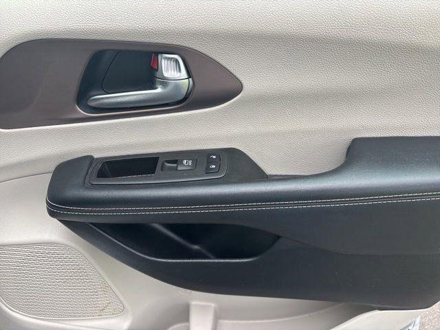Chrysler Voyager  2023