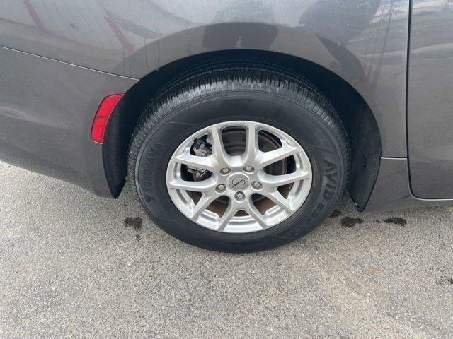 Chrysler Pacifica  2023