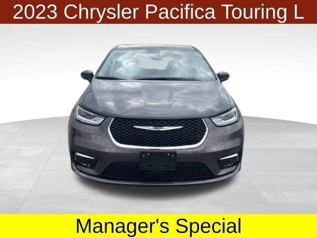 Chrysler Pacifica Touring L 2023