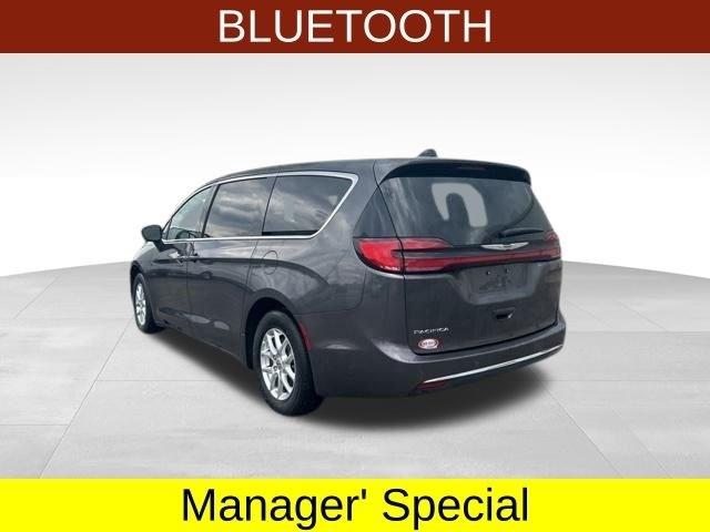 Chrysler Pacifica Touring L 2023