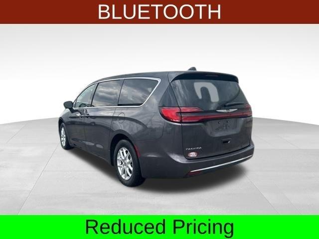 Chrysler Pacifica Touring L 2023