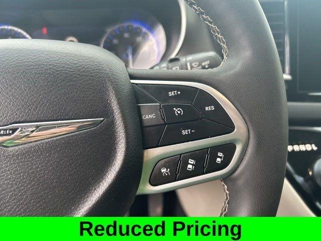 Chrysler Pacifica Touring L 2023
