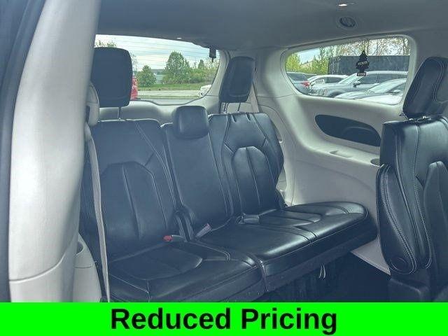 Chrysler Pacifica Touring L 2023