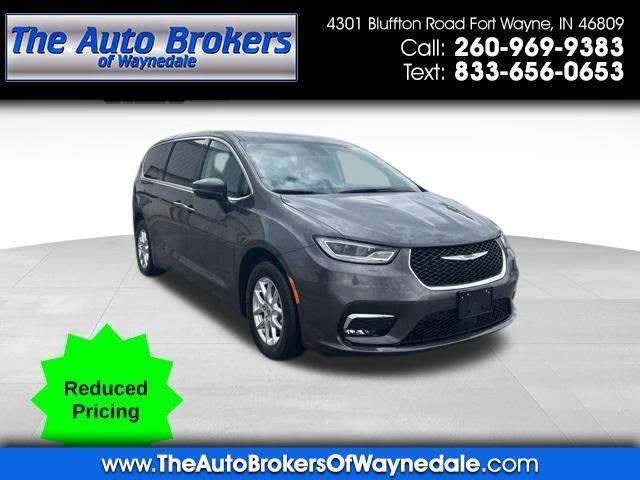 Chrysler Pacifica Touring L 2023