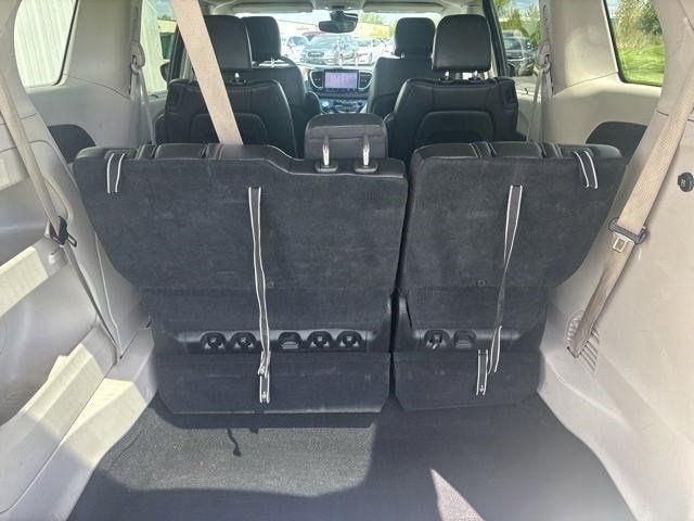 Chrysler Pacifica  2023