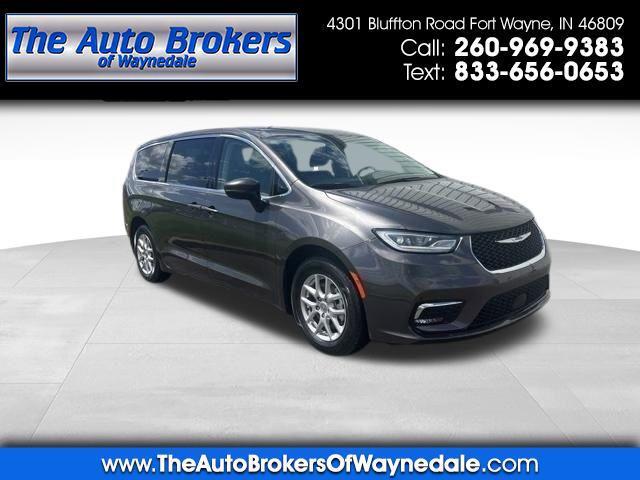 Chrysler Pacifica  2023