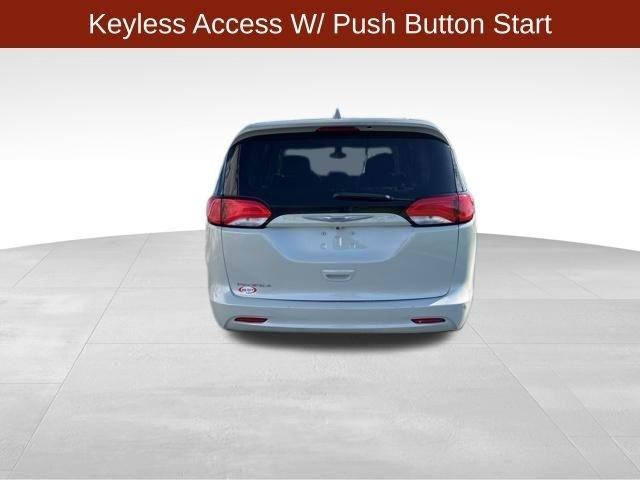 Chrysler Pacifica  2017