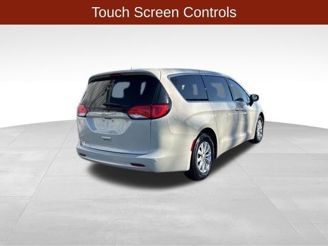 Chrysler Pacifica  2017