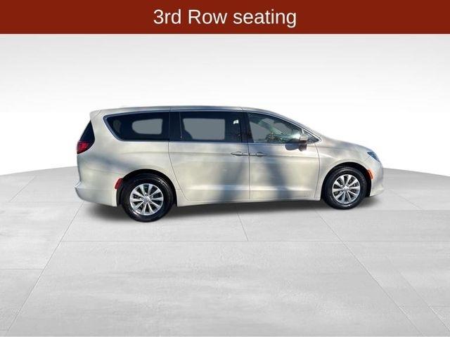 Chrysler Pacifica  2017