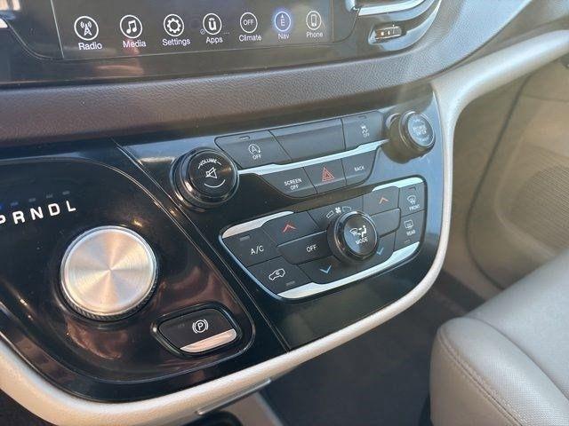 Chrysler Pacifica  2017