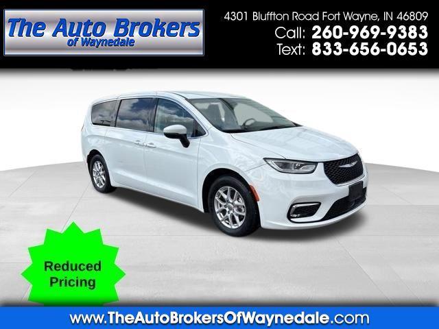Chrysler Pacifica Touring L 2023