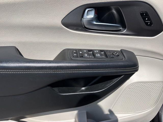 Chrysler Pacifica  2023