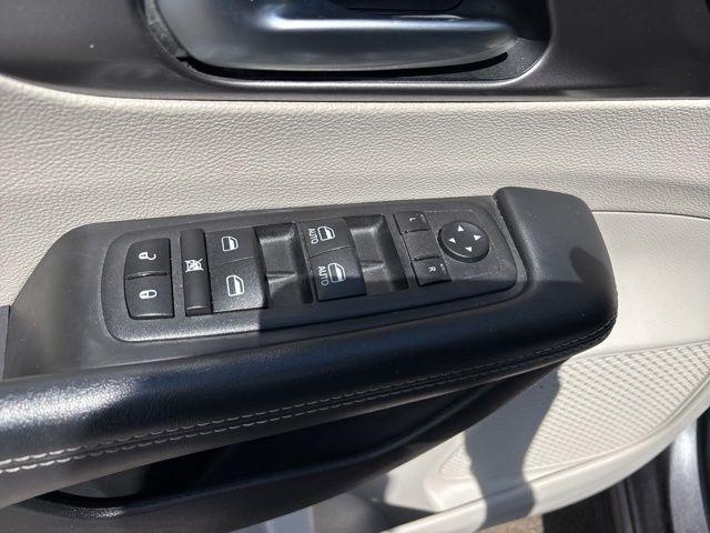 Chrysler Pacifica  2023