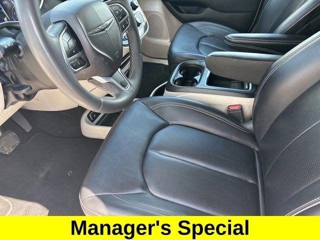 Chrysler Pacifica Touring L 2024