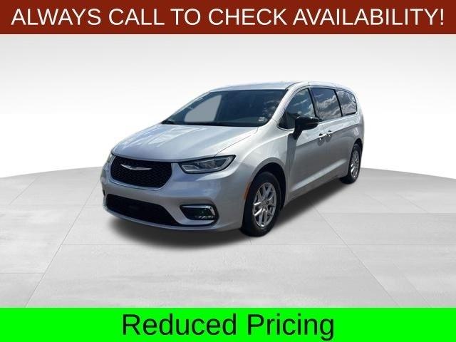 Chrysler Pacifica Touring L 2024