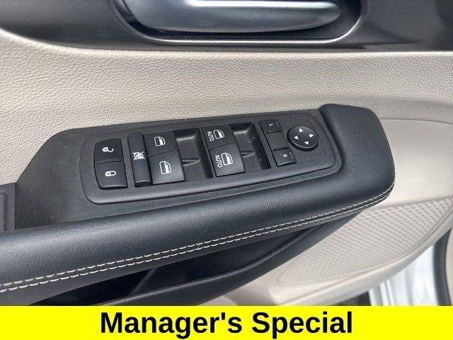 Chrysler Pacifica Touring L 2024