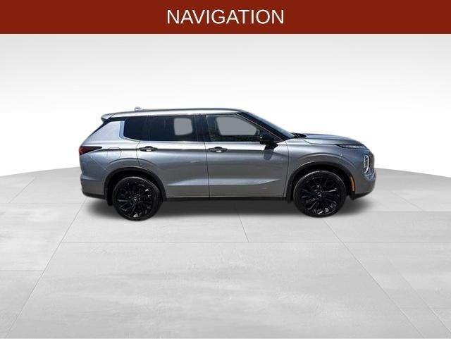 Mitsubishi Outlander  2022