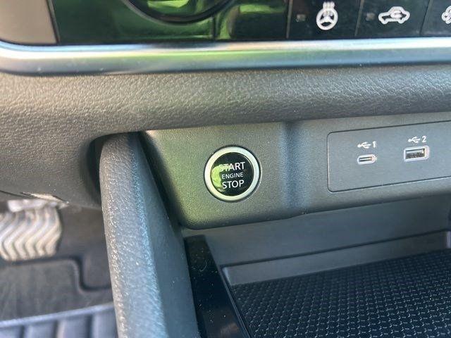 Nissan Rogue  2023