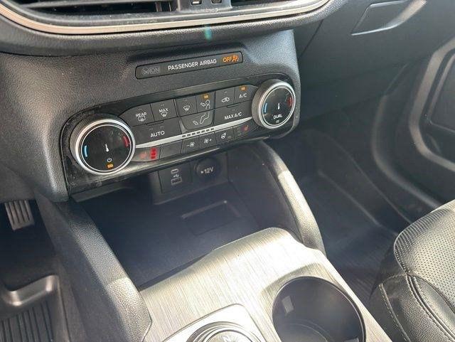 Ford Escape  2022