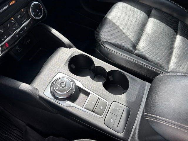 Ford Escape  2022