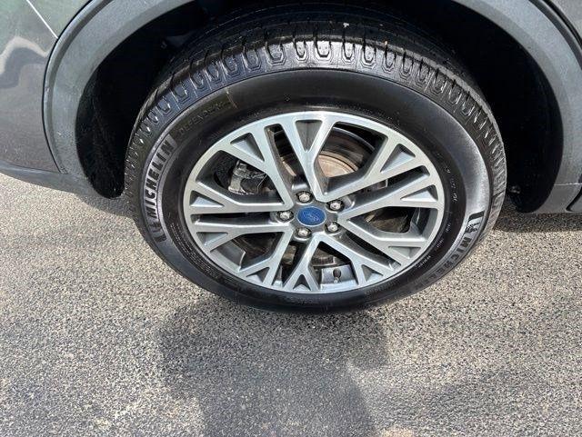 Ford Escape  2022
