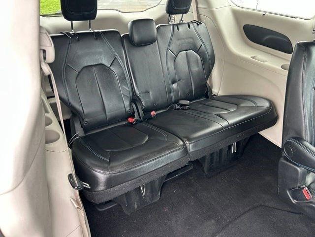 Chrysler Pacifica  2021