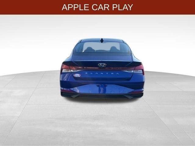 Hyundai Elantra  2023