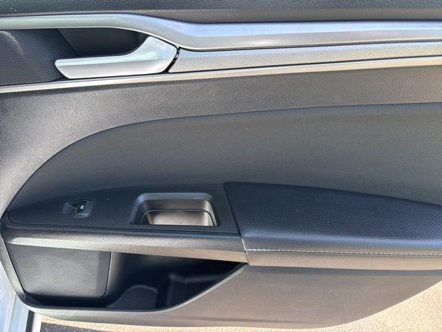 Ford Fusion Hybrid  2019