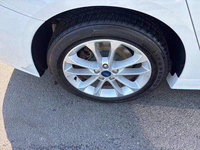 Ford Fusion Hybrid  2019