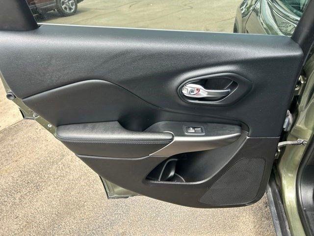 Jeep Cherokee  2019