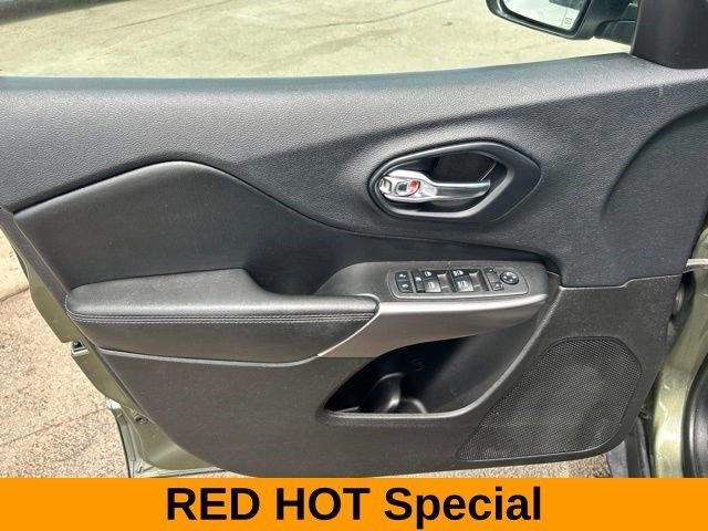 Jeep Cherokee Latitude Plus 4WD 2019