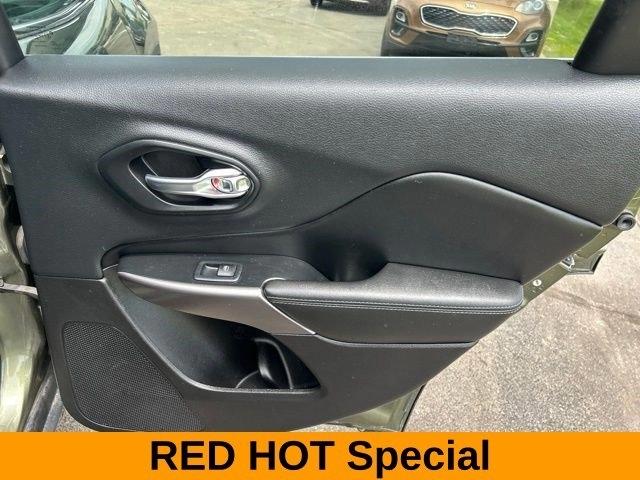 Jeep Cherokee Latitude Plus 4WD 2019