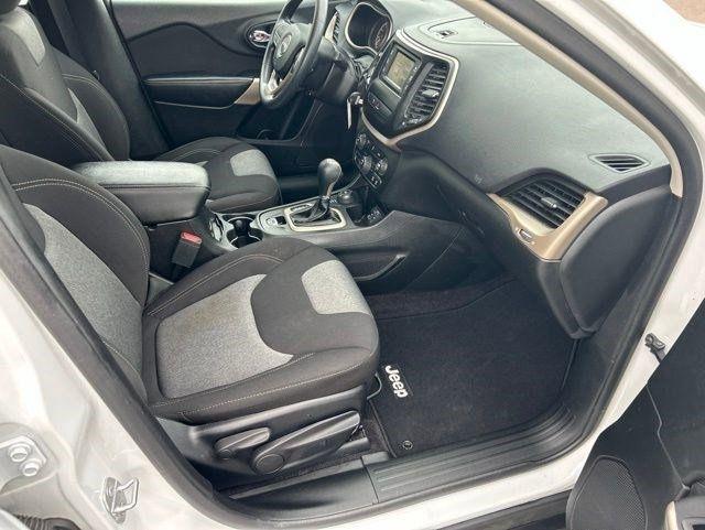 Jeep Cherokee  2017